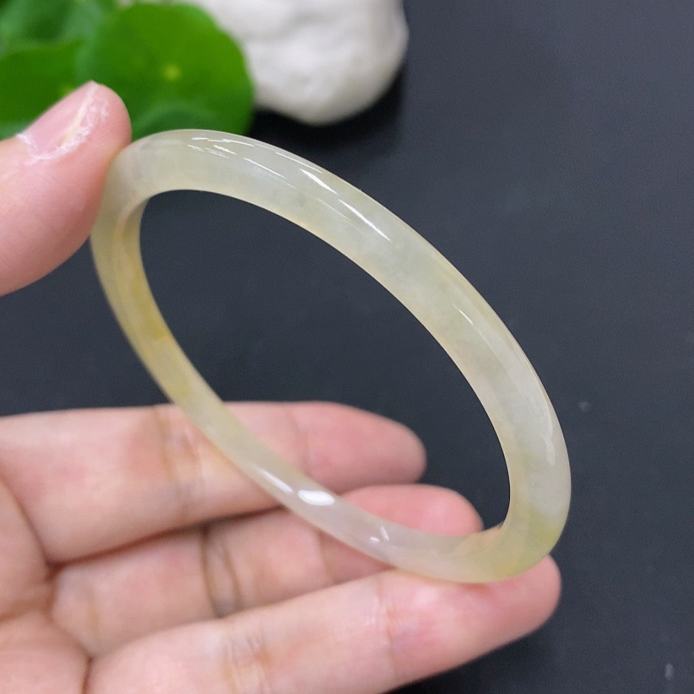 HKHQ jadeite round bracelet with undetermined color, 15.3g, size 57.5, smooth polished jade jewelry.
