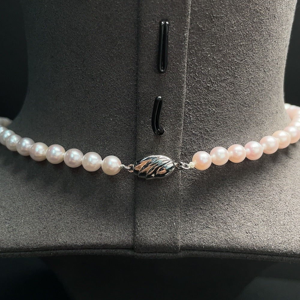 Seawater Pearl Strand Non-Gold Setting Approx. 5.8mm Total Weight About 20.85g Color Origin Undetermined