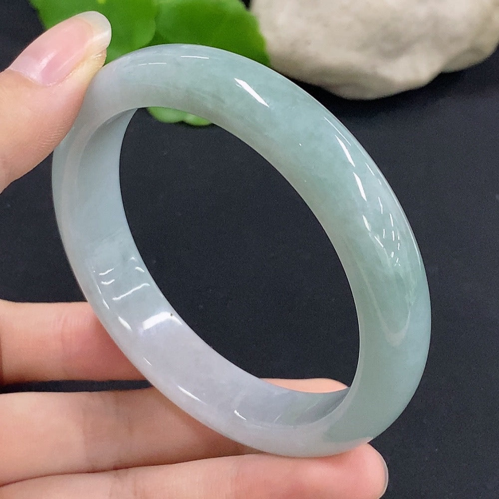Jadeite Round Bangle