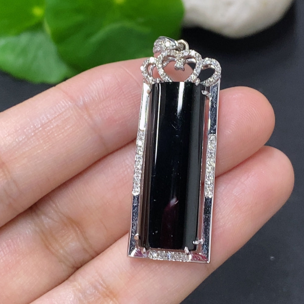 Jadeite Inlaid Pendant 18K Gold (with Diamond Accents)