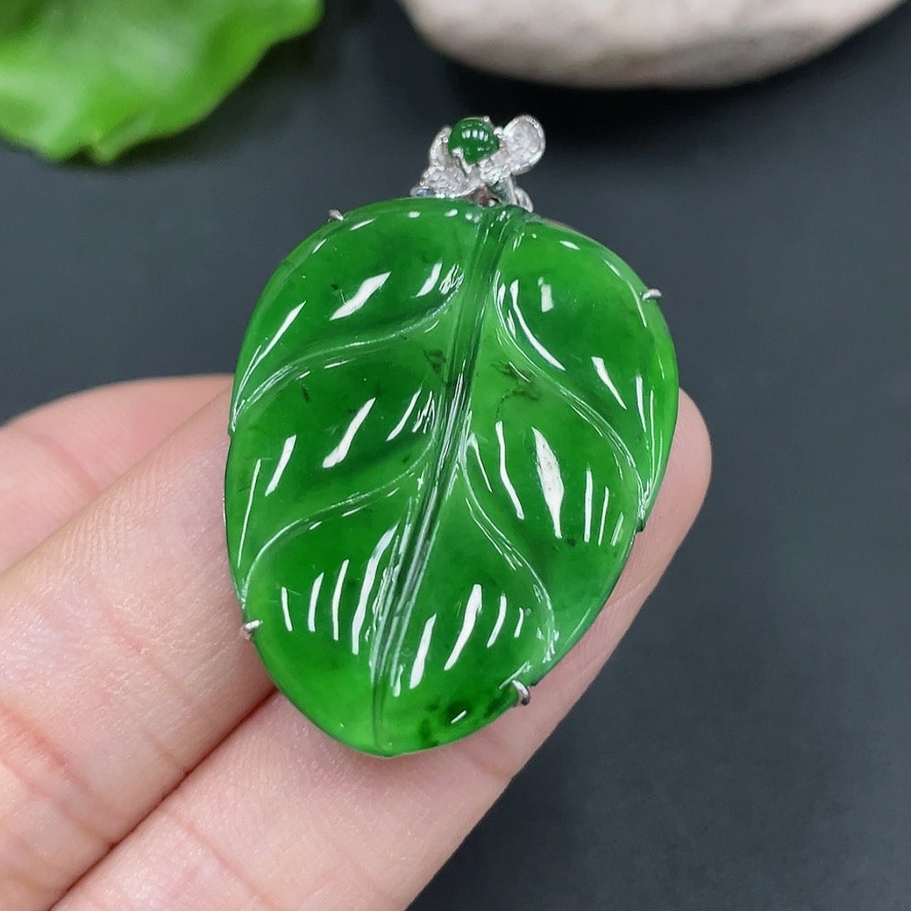 Jadeite Leaf Inlaid Pendant . | Huiliu Certified