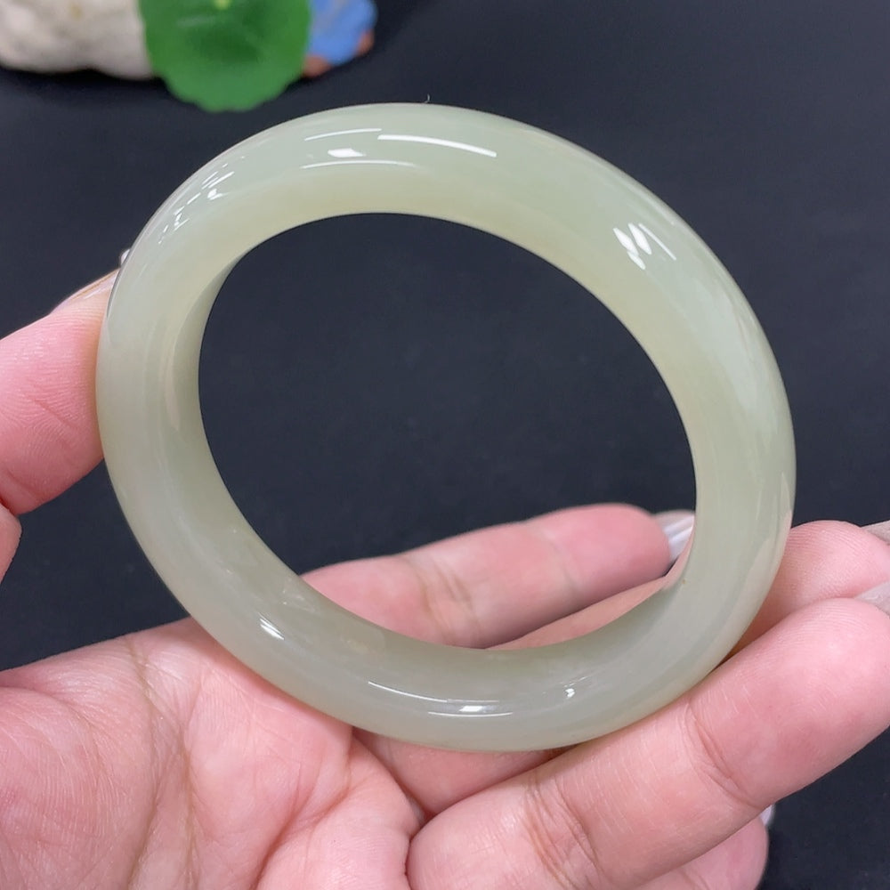 Hetian Jade Round Bracelet Size 58.6 Total Weight Approx. 65.6g