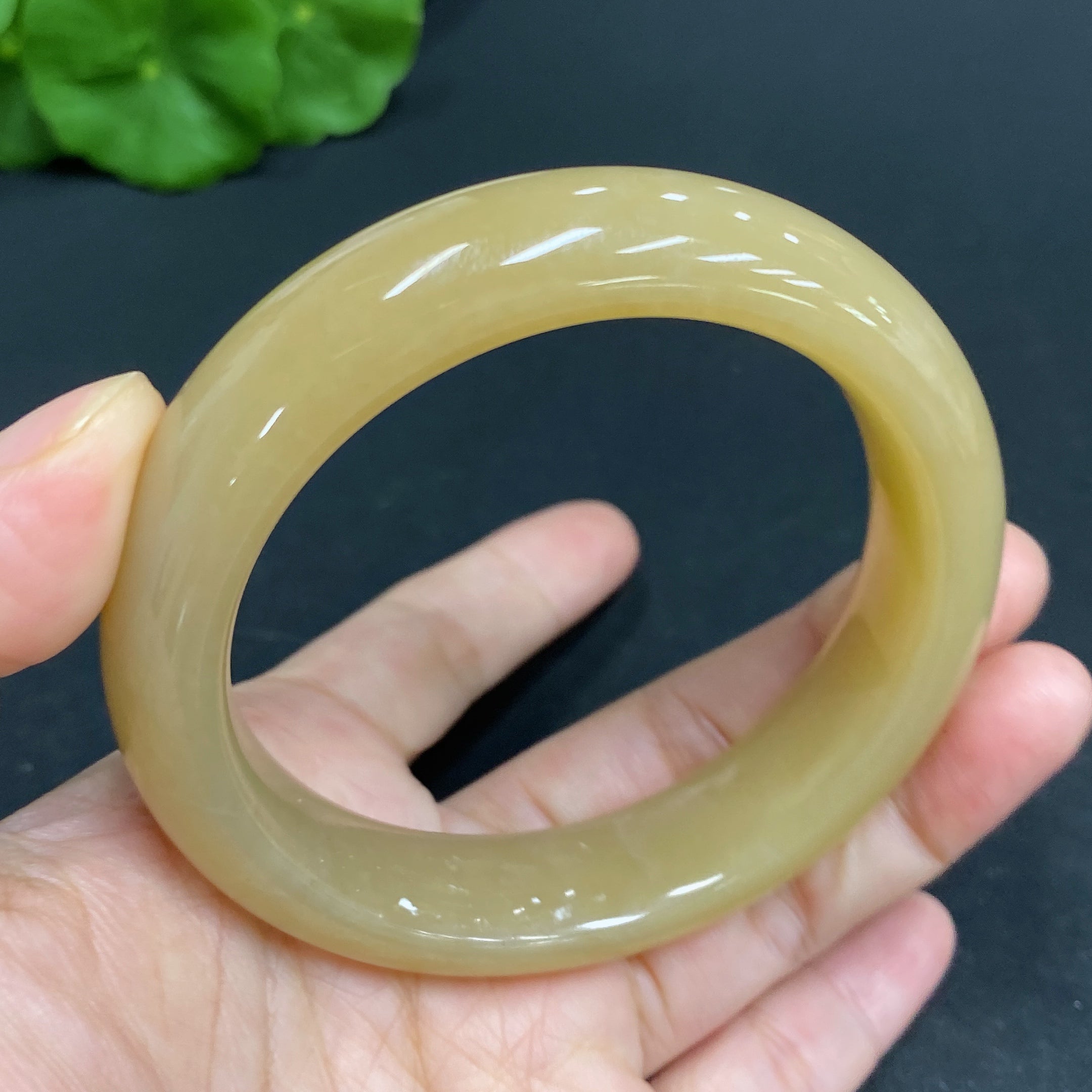 Hetian Jade Round Bracelet, Size 56.8, Total Weight Approx. 68.3g