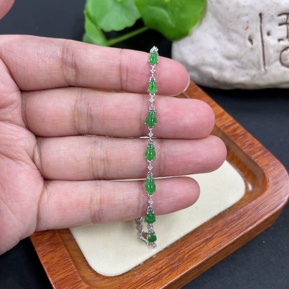 Jadeite Gourd Inlaid Bracelet 18K Gold Inlaid with Diamonds