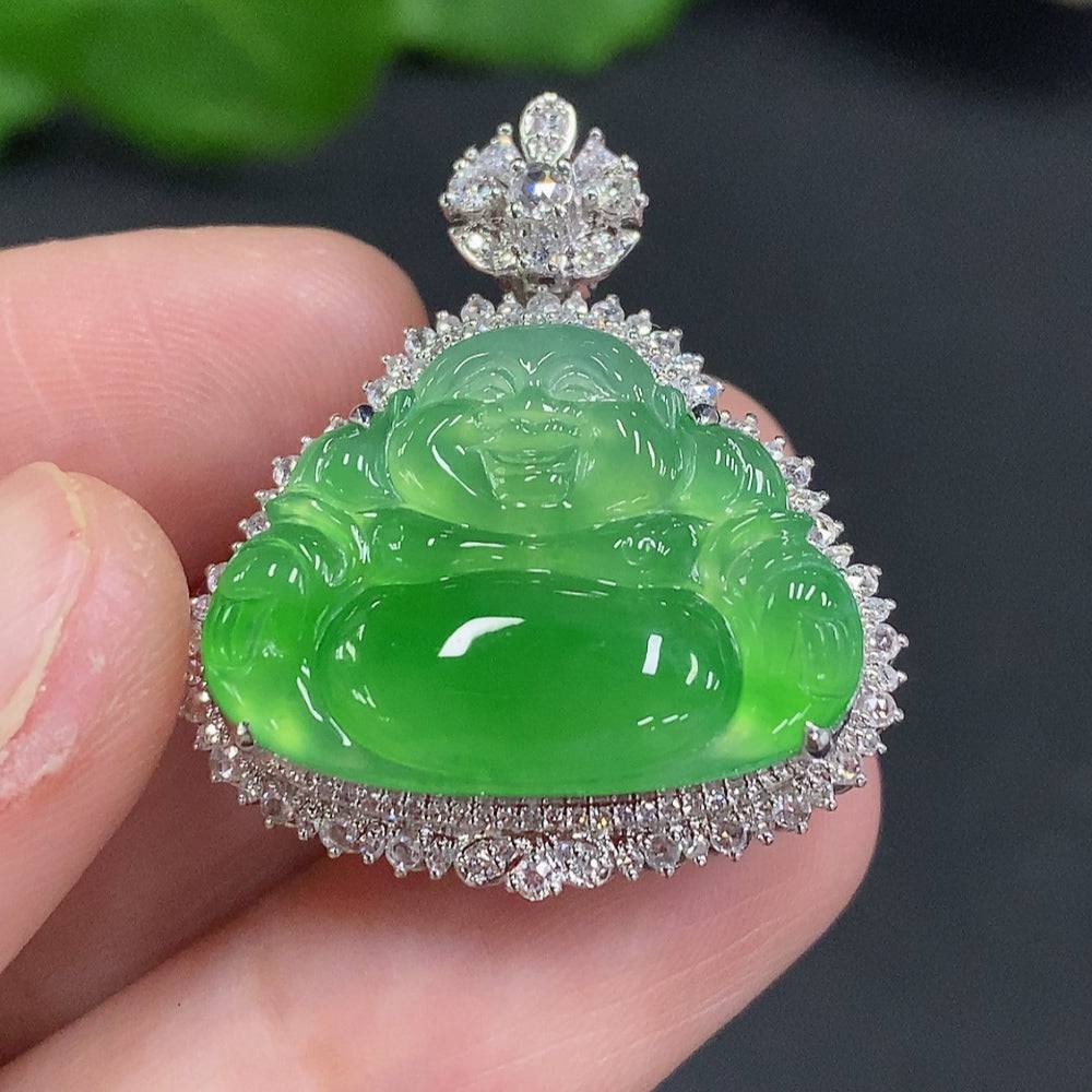 Jadeite Buddha pendant with 18K gold setting and diamond accents, handcrafted by HUILIU HQ, weighing approximately 7.2g.