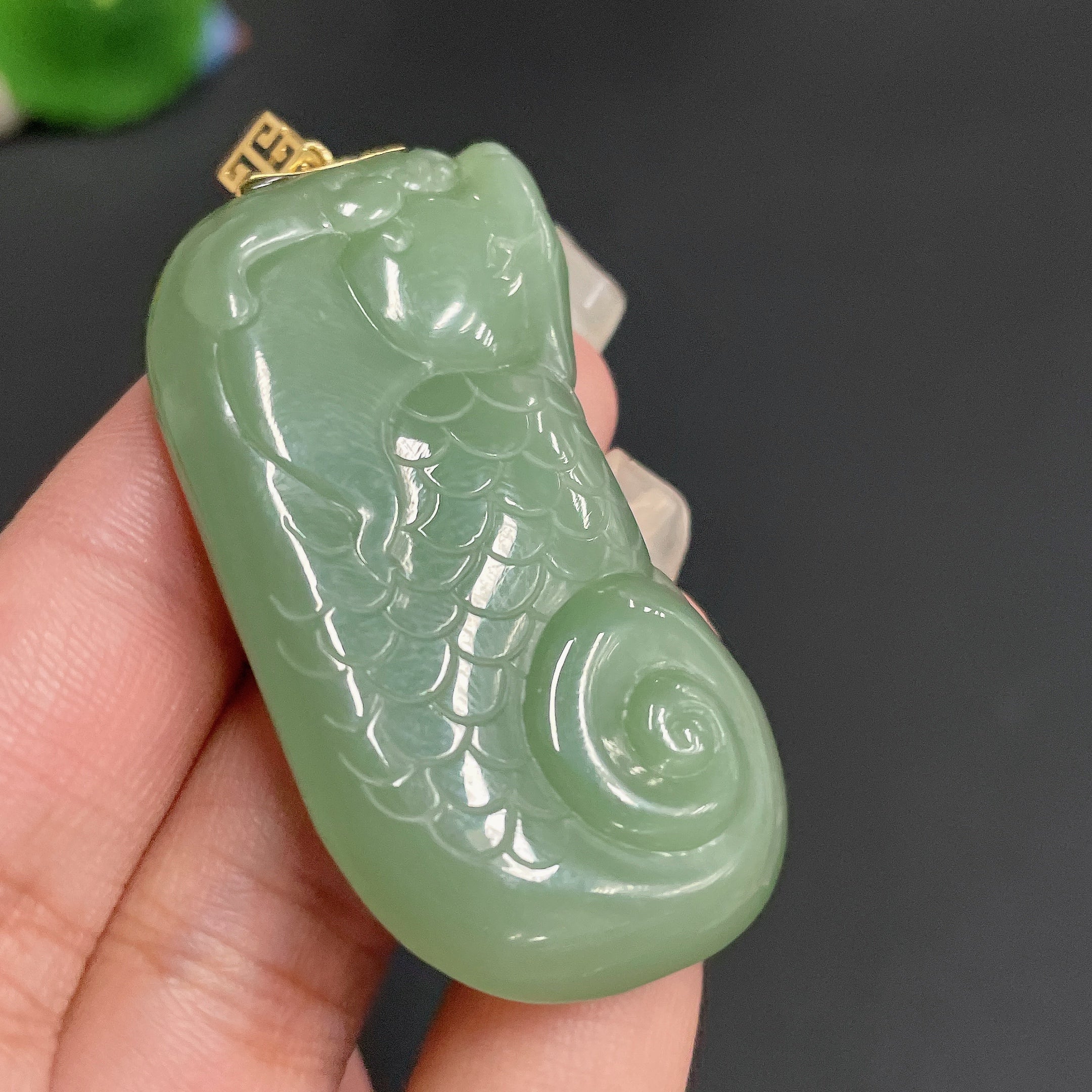 Hetian Jade Pendant, Dragon Fish, 18K Gold Clasp, Total Weight Approx. 24.4g