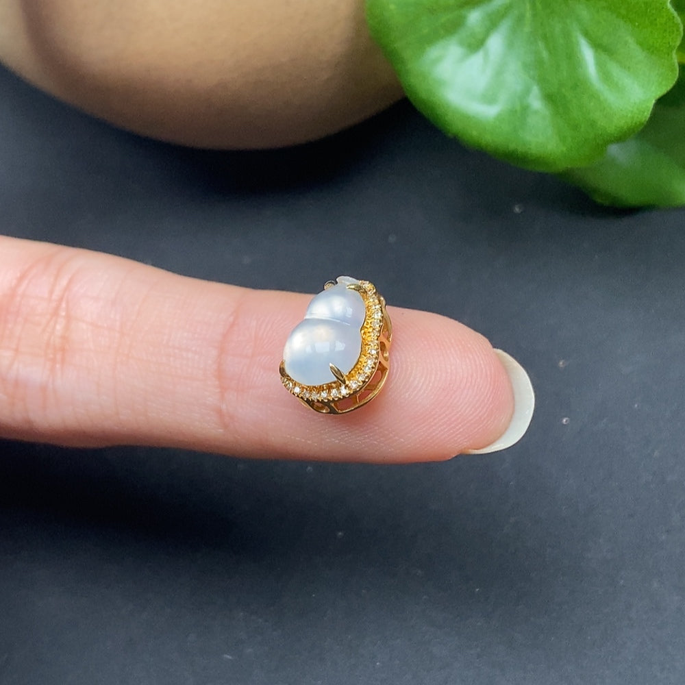 Jadeite Inlaid Pendant Gourd with Diamond Accents 18k