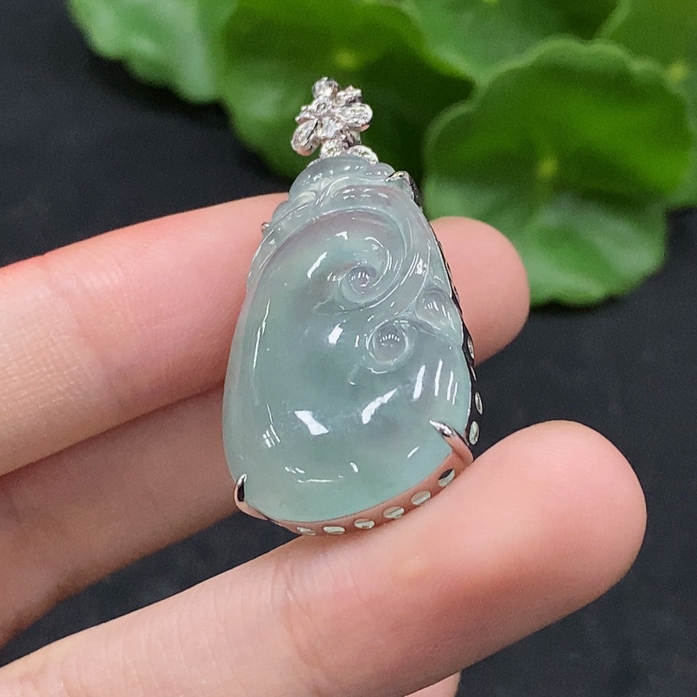 Colgante Ruyi de jadeíta con oro de 18K peso total aprox. 6.3g (con incrustación de diamantes)