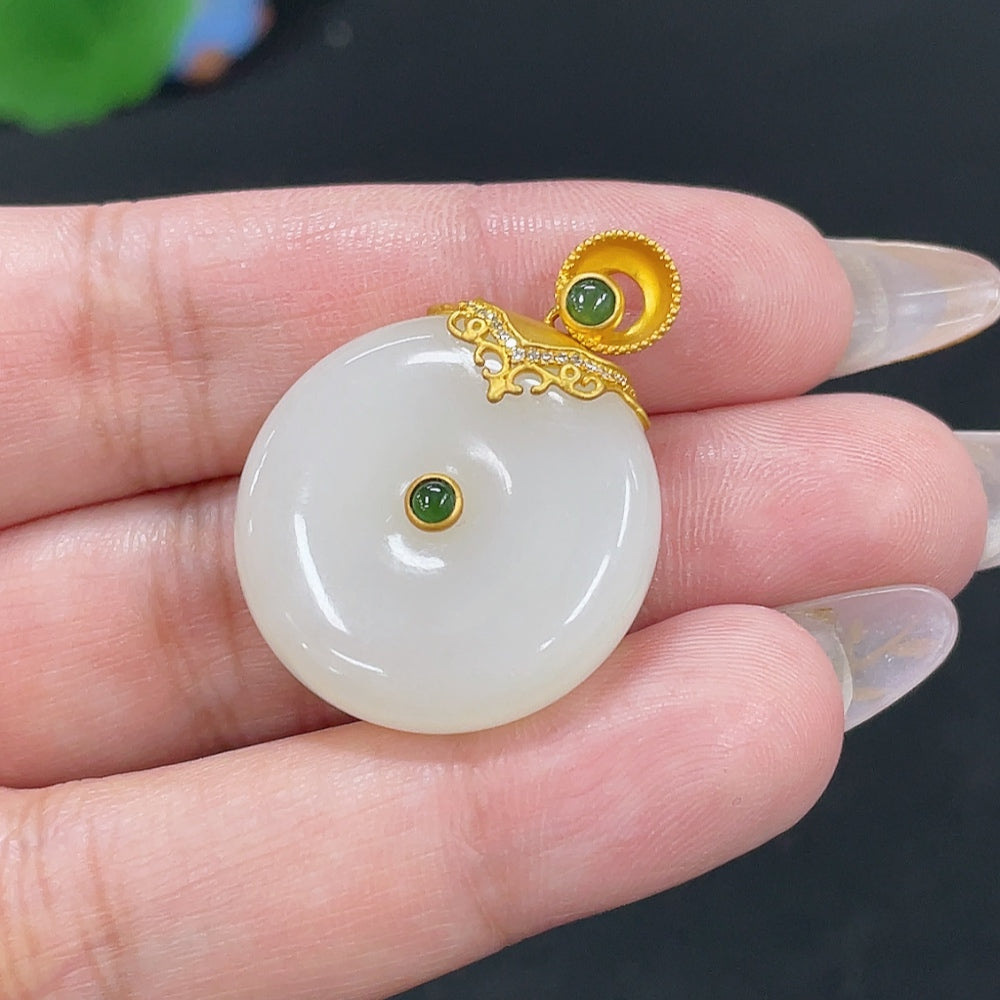 Hetian Jade Inlaid Pendant Peace Knot 18k Non-Diamond
