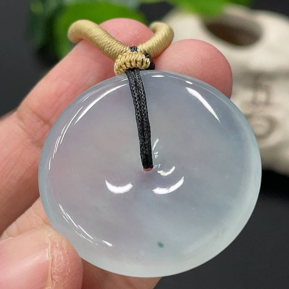 Jadeite pendant with peace buckle design, weighing approximately 14g including rope, crafted by HUILIU HQ.