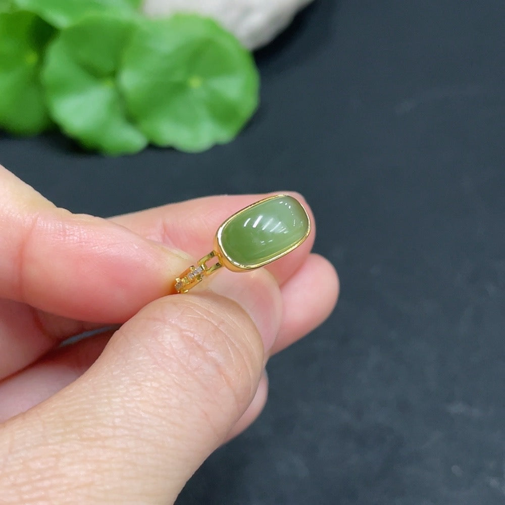 Hetian Jade Inlaid Ring with Diamond Accents, Size 14, 71% Gold Content, Total Weight Approx. 1.8g