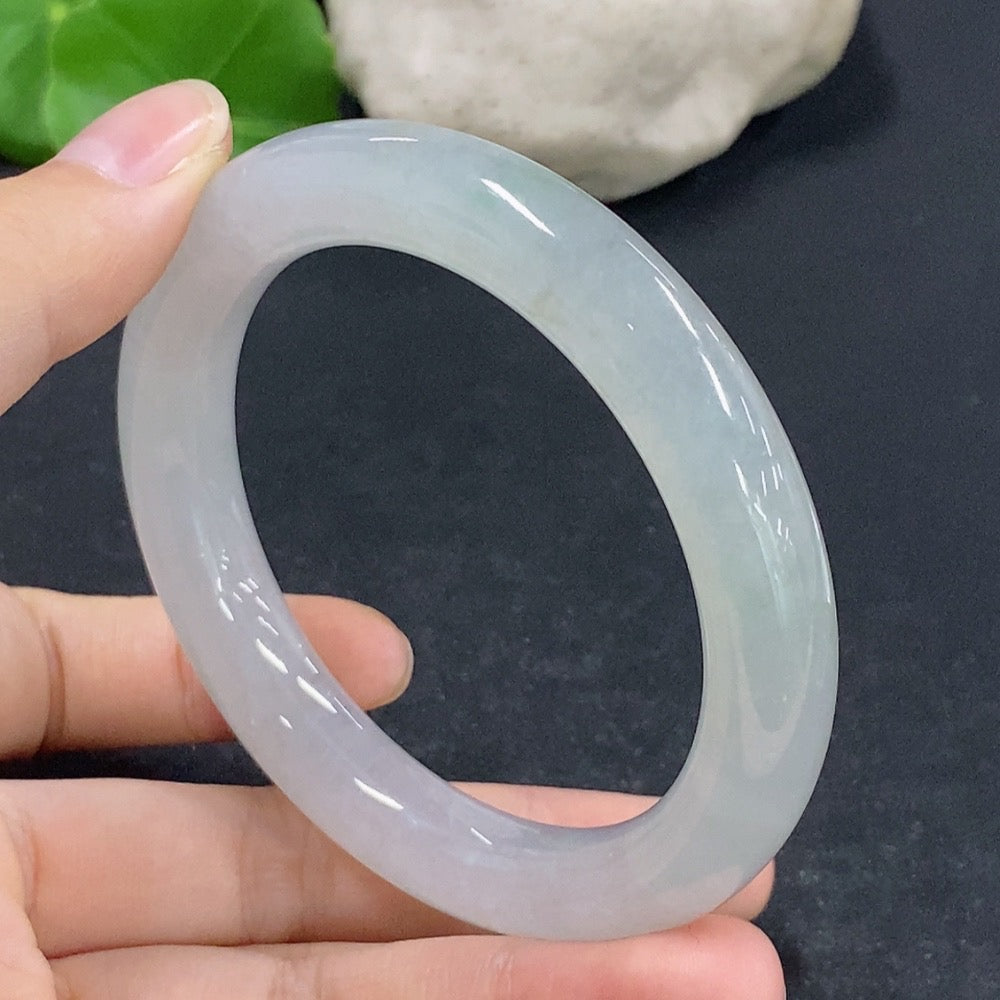 Jadeite Round Bangle