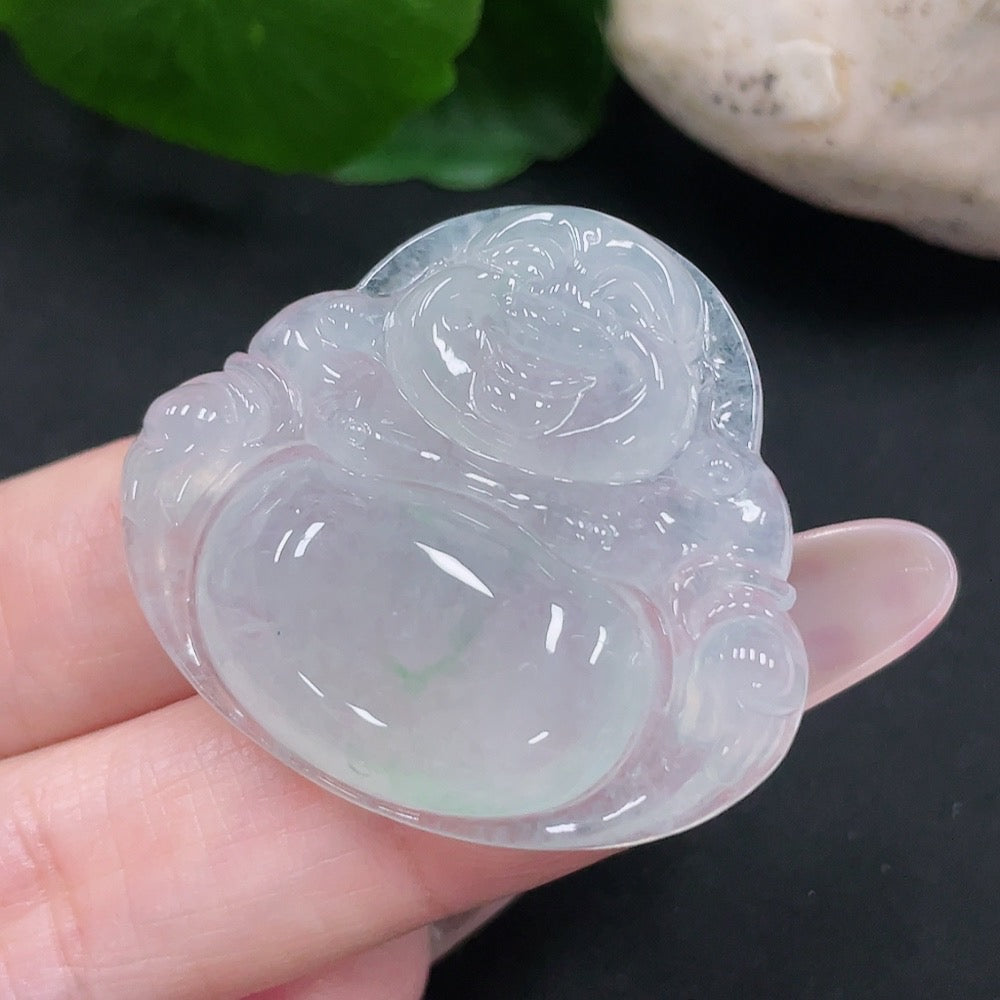 Jadeite Buddha pendant from HUILIU HQ, featuring an intricately carved Buddha figure on smooth jade stone, weighing about 11.5g.