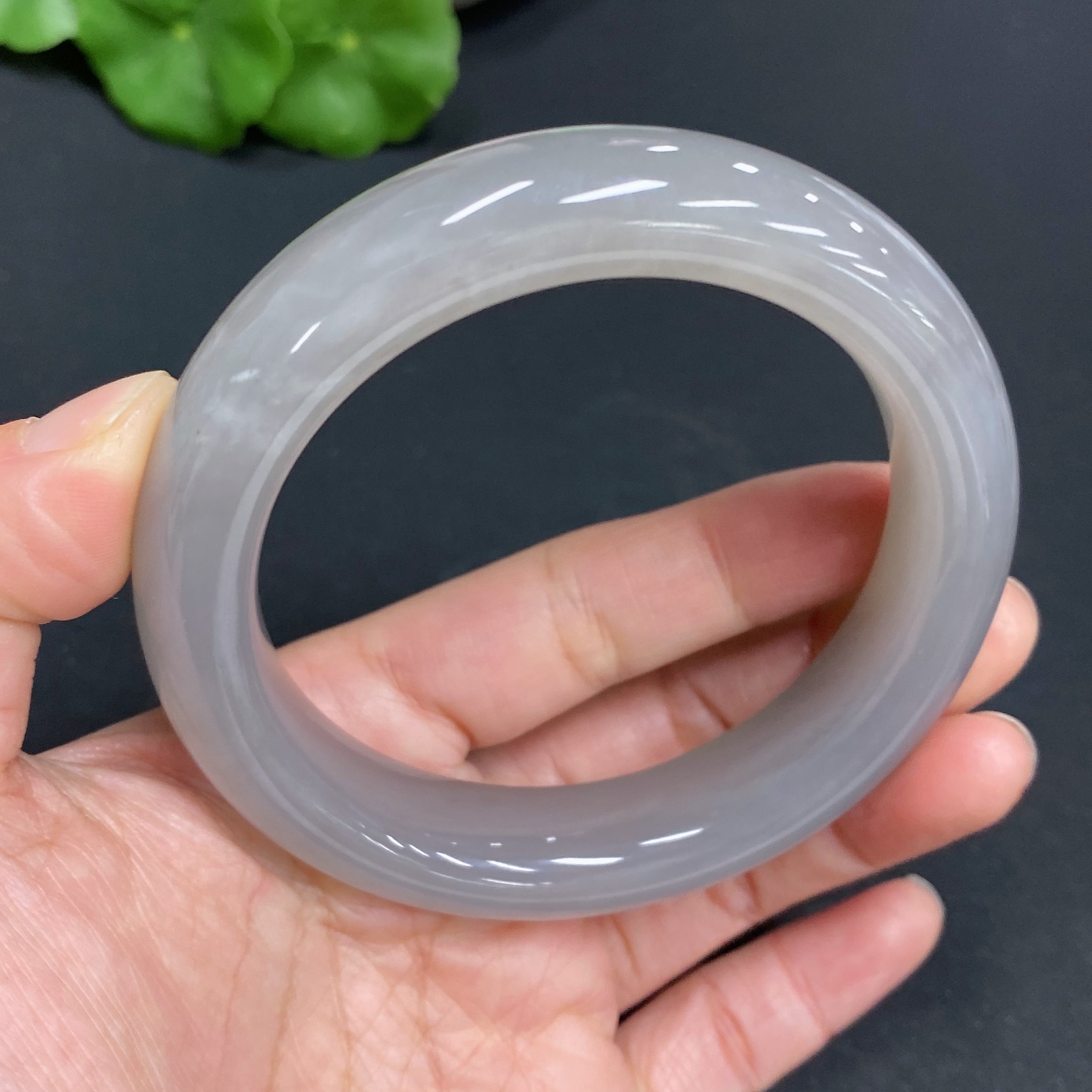 Hetian Jade Round Bracelet Size 58.7 Total Weight Approx. 77.7g