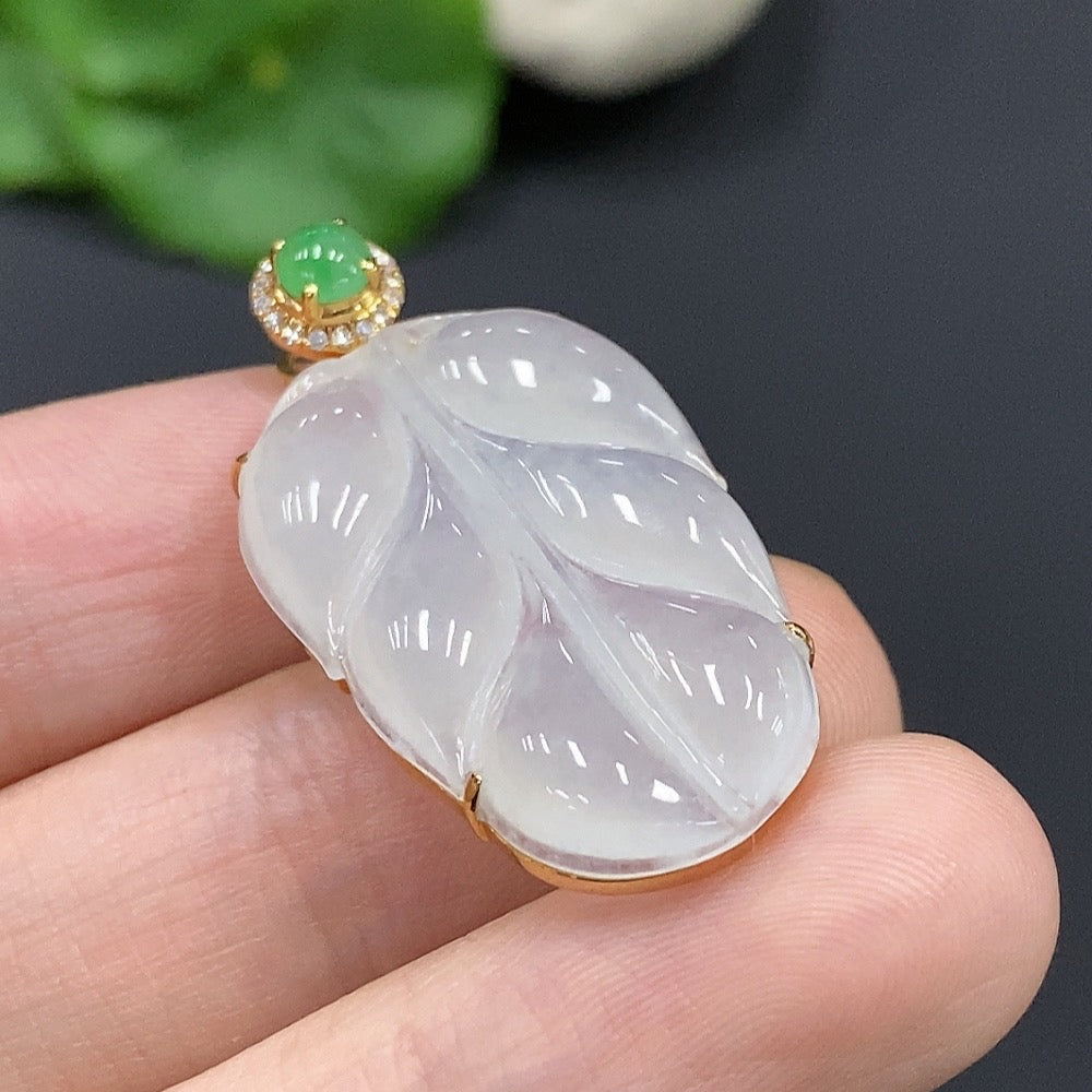 Jadeite Leaf Pendant 18K Gold Total Weight Approx. 5.1g