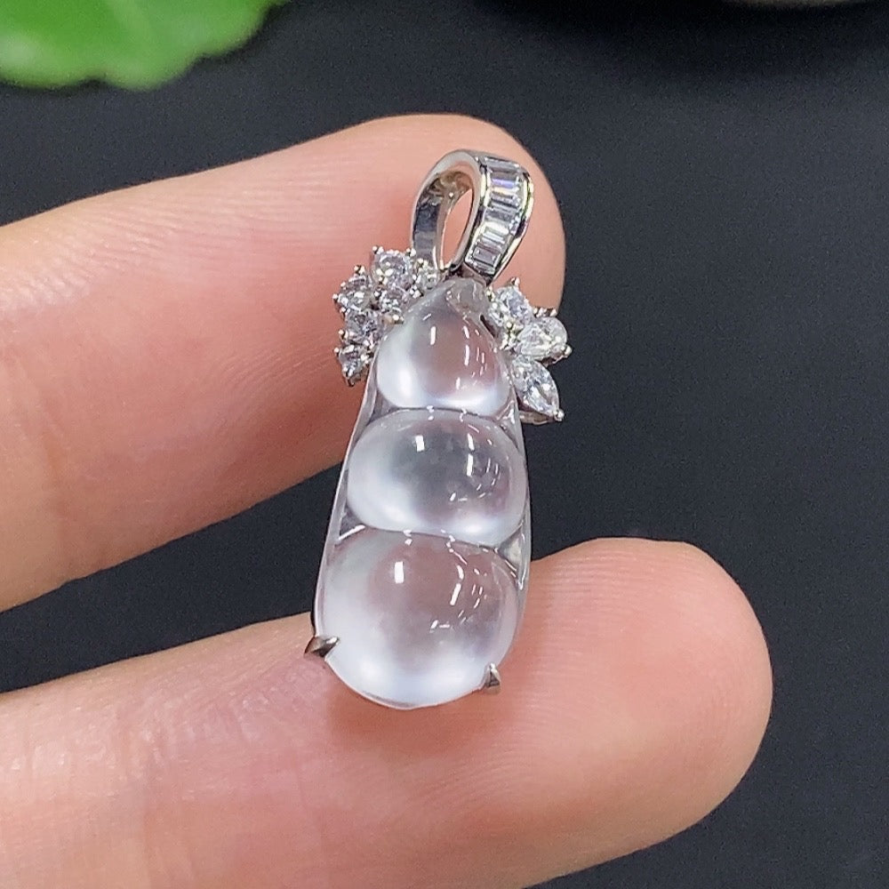 Jadeite Lucky Bean Pendant with 18K Gold Setting, Non-Diamond