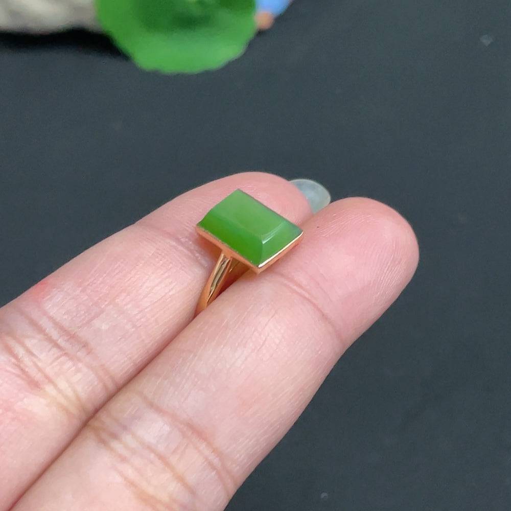 Hetian jade inlaid ring with 18k gold, size 14.5, featuring smooth jade stone and detailed gold setting, weight approx. 1.8g.
