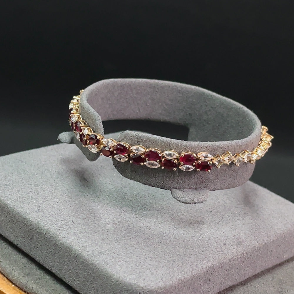 Huiliu HQ gemstone ruby bracelet without diamonds featuring vibrant red rubies on a delicate jewelry chain.