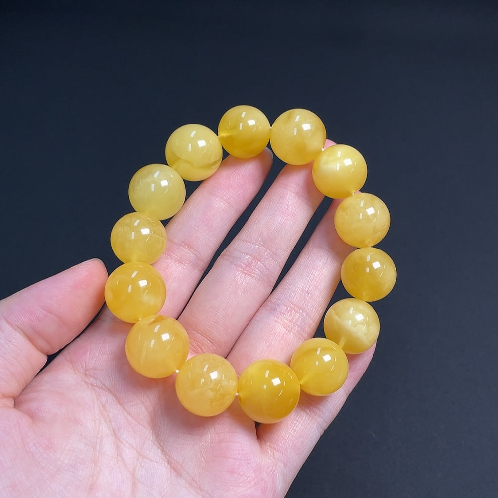 Amber Beeswax Bracelet, Total Weight Approx. 29.21g, Size About 15.5mm