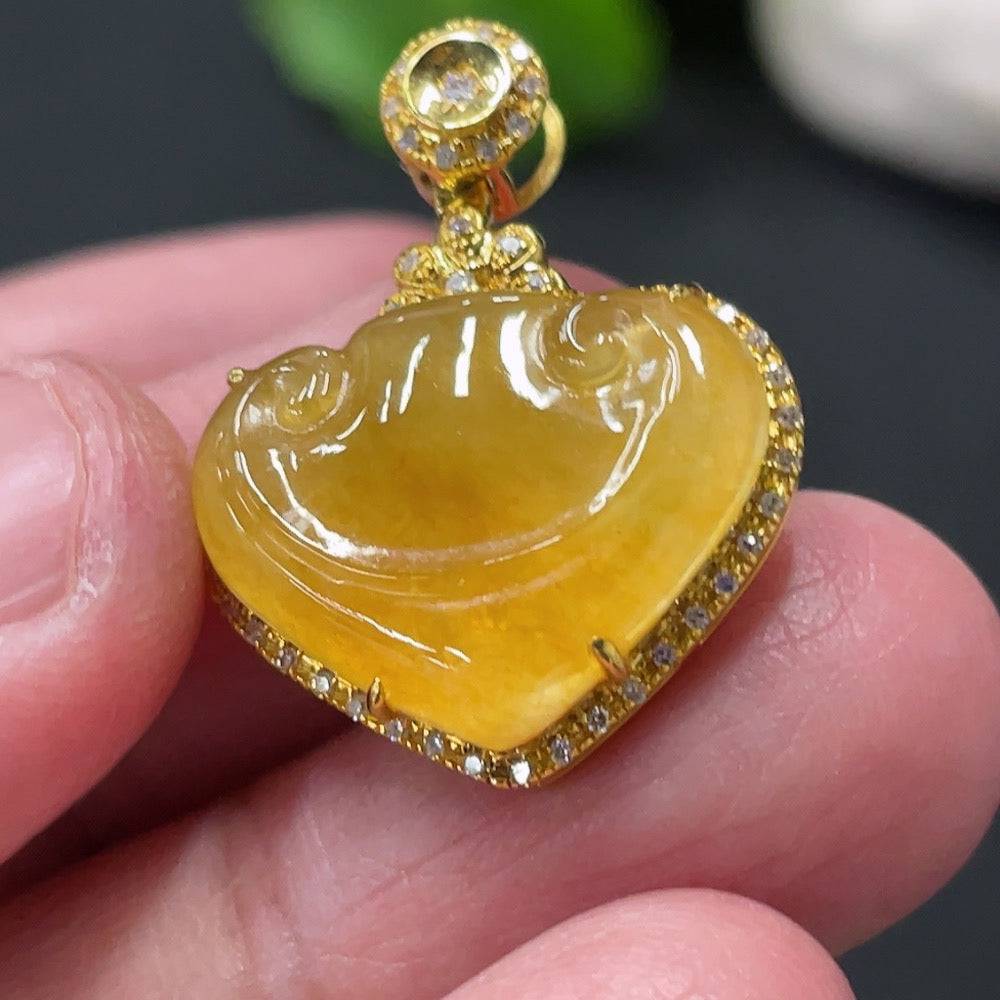 Jadeite Ruyi pendant with 18K gold and diamond accents, crafted by HUILIU HQ, featuring intricate inlaid design and precious metal details.