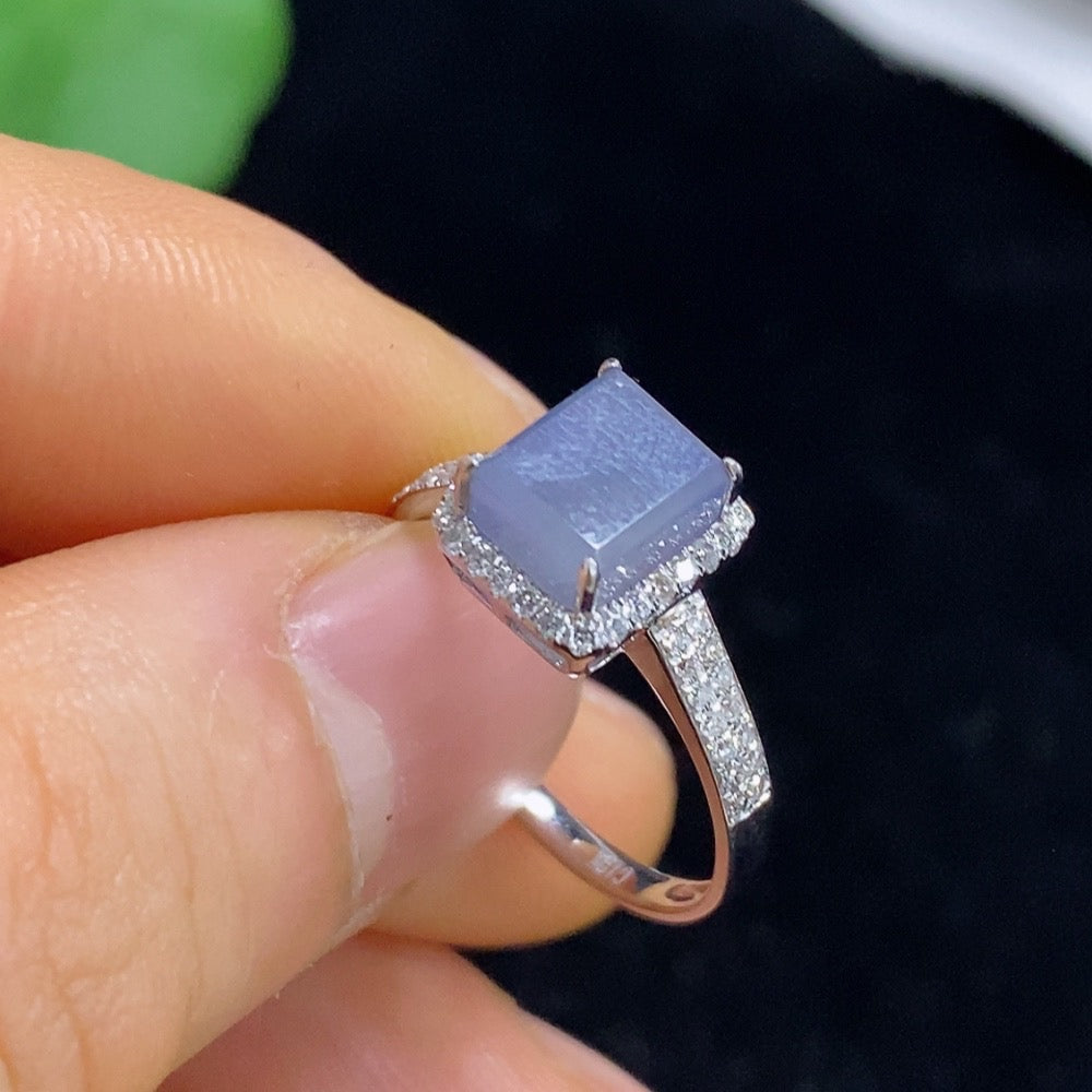 Huiliu Jadeite plain pendant ring with diamond accents, featuring a smooth jade jadeite band and subtle sparkling details.