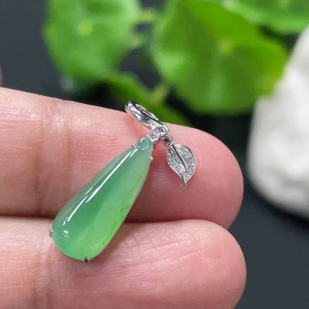 Huiliu Jadeite auspicious gourd pendant with intricate setting, crafted from green jade for spiritual and decorative wear.