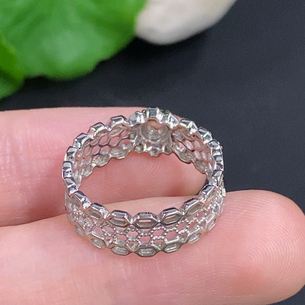 Jadeite Cabochon Ring with 18k Gold, Total Weight Approx. 2.7g, Size 13, Accented with Diamonds
