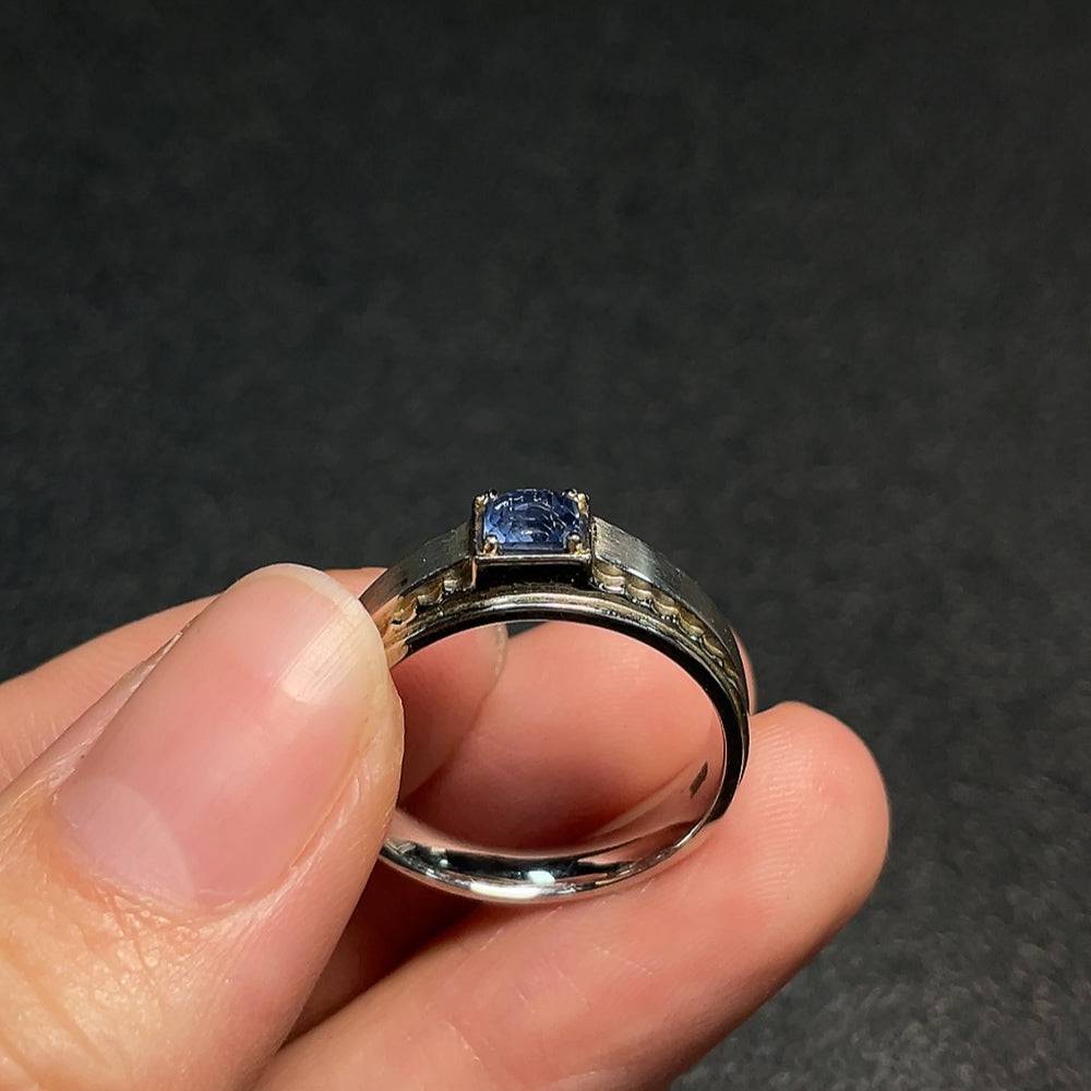 Huiliu sapphire gemstone ring with a 3.7mm sapphire stone, gold content 38%, certified by HUILIU HQ.