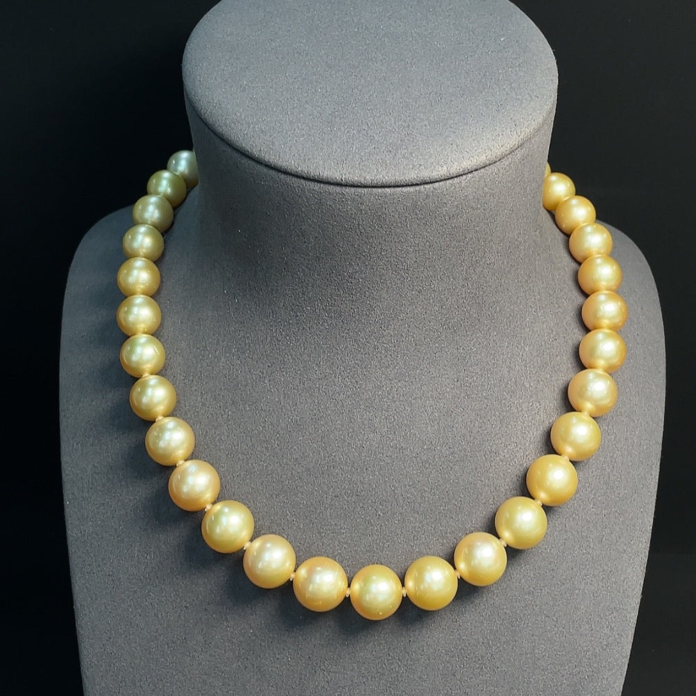 Seawater Pearl Strand 14k Gold Approx. Color Origin Undetermined