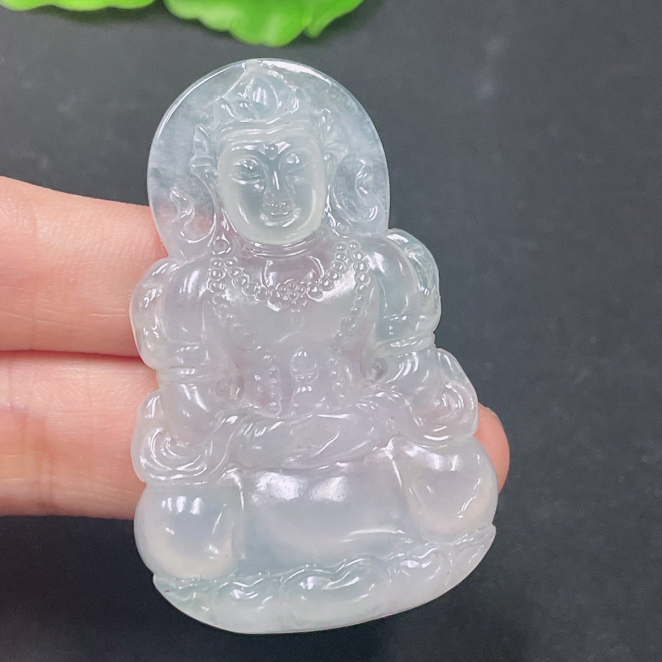 Jadeite Pendant Guanyin Total Weight: Approx. 19.42g