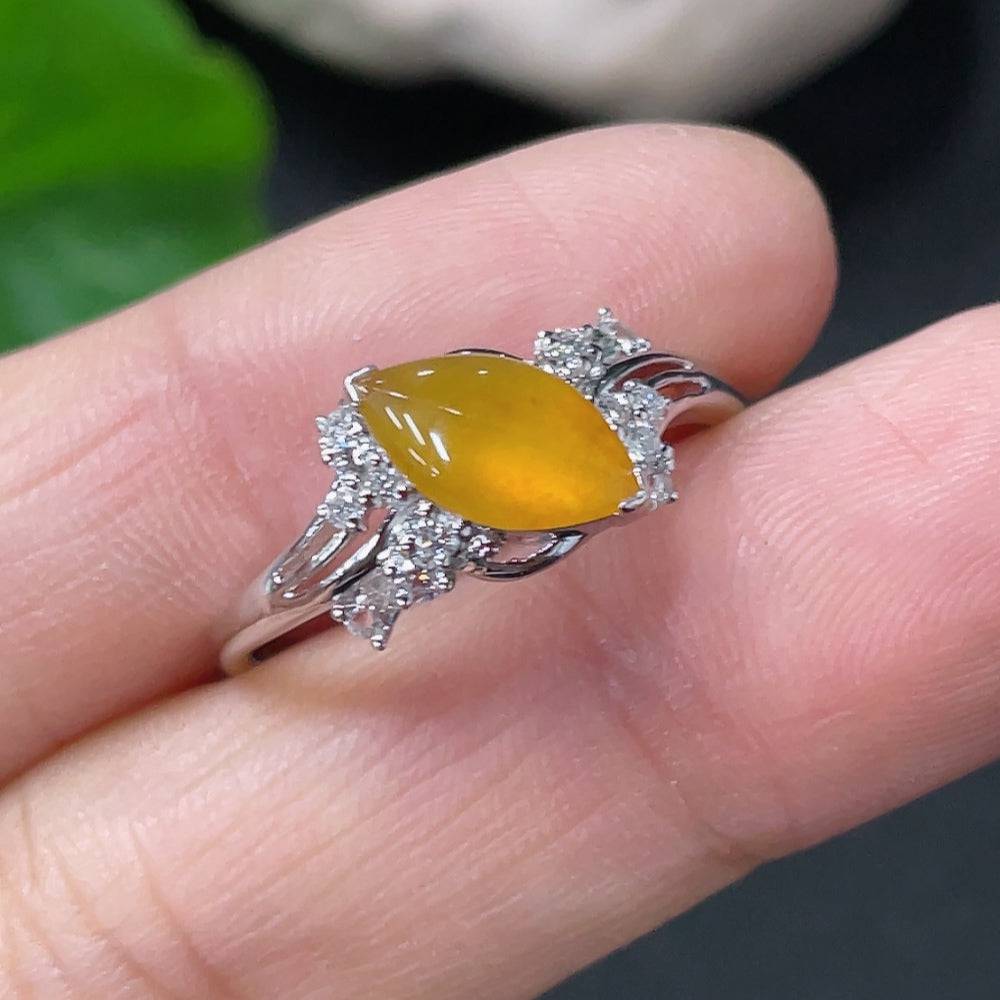 HUILIU HQ 9K gold jadeite inlaid ring with round diamond accents, size 15, weighing approximately 1.7g.