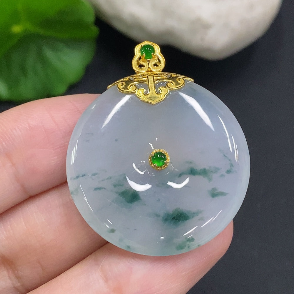 Jadeite safety buckle by HUILIU HQ with 18K gold, weighing approximately 11.2 grams, featuring a polished green jade surface.