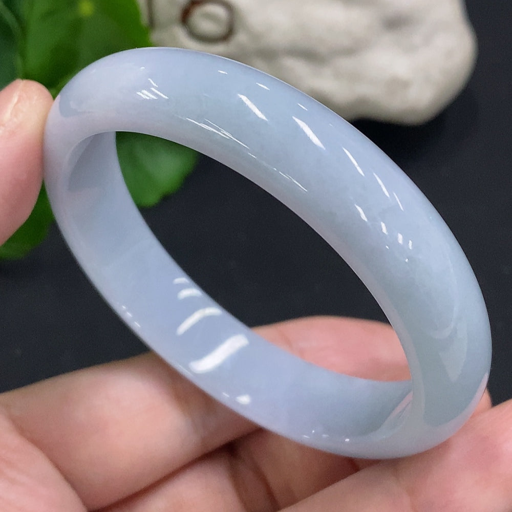 Jadeite round bracelet size 53.8 total weight approx. 40.9g