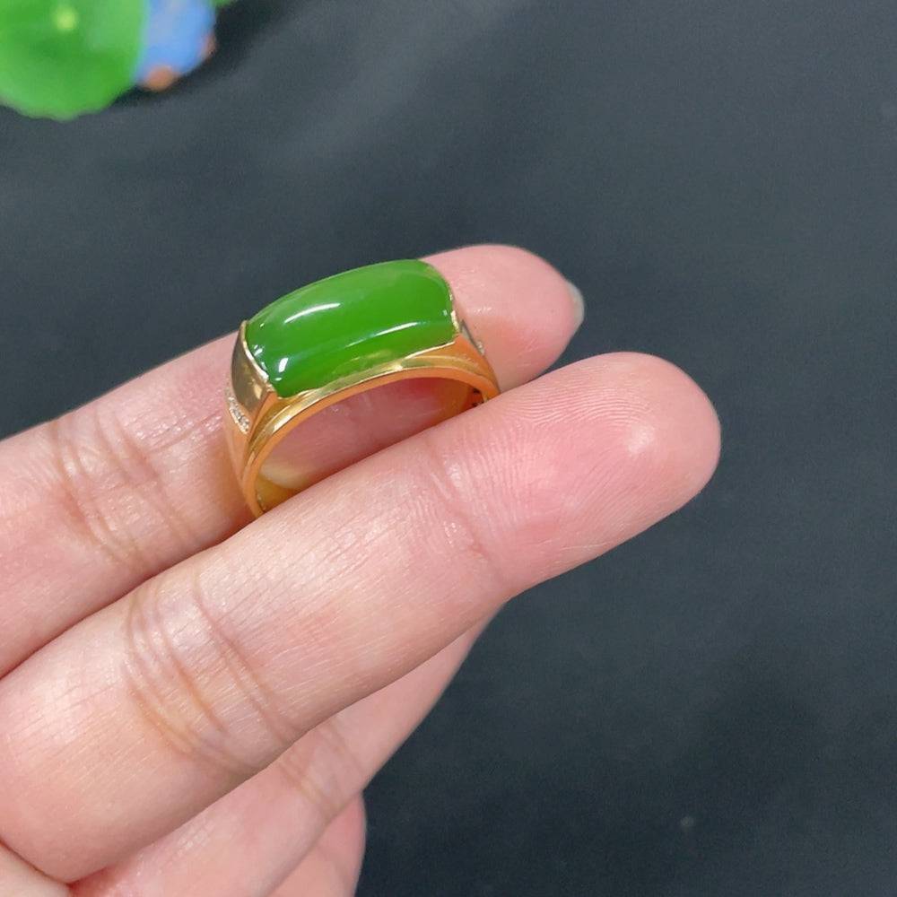 Huiliu Jade Jasper Inlaid Ring featuring diamond accents and no hallmark, showcasing intricate craftsmanship and vibrant jade colors.
