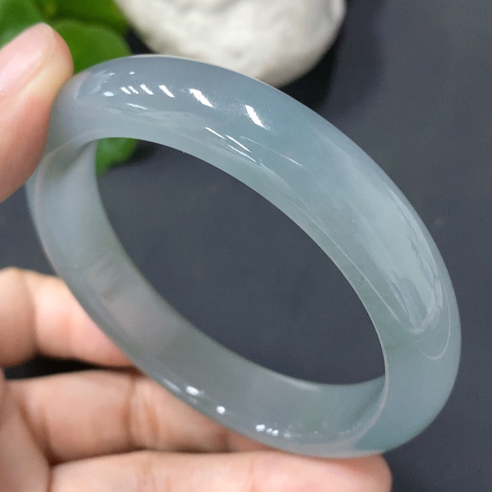 Jadeite Bangle, Inner Diameter 55mm, Total Weight 51.322g