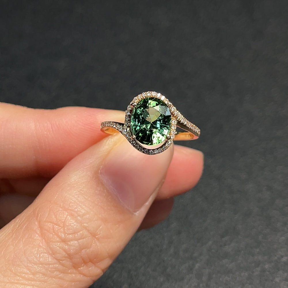 Tourmaline Ring with Diamond Accents, 65% Gold Content, Total Weight Approx. 2.19g, Size 12