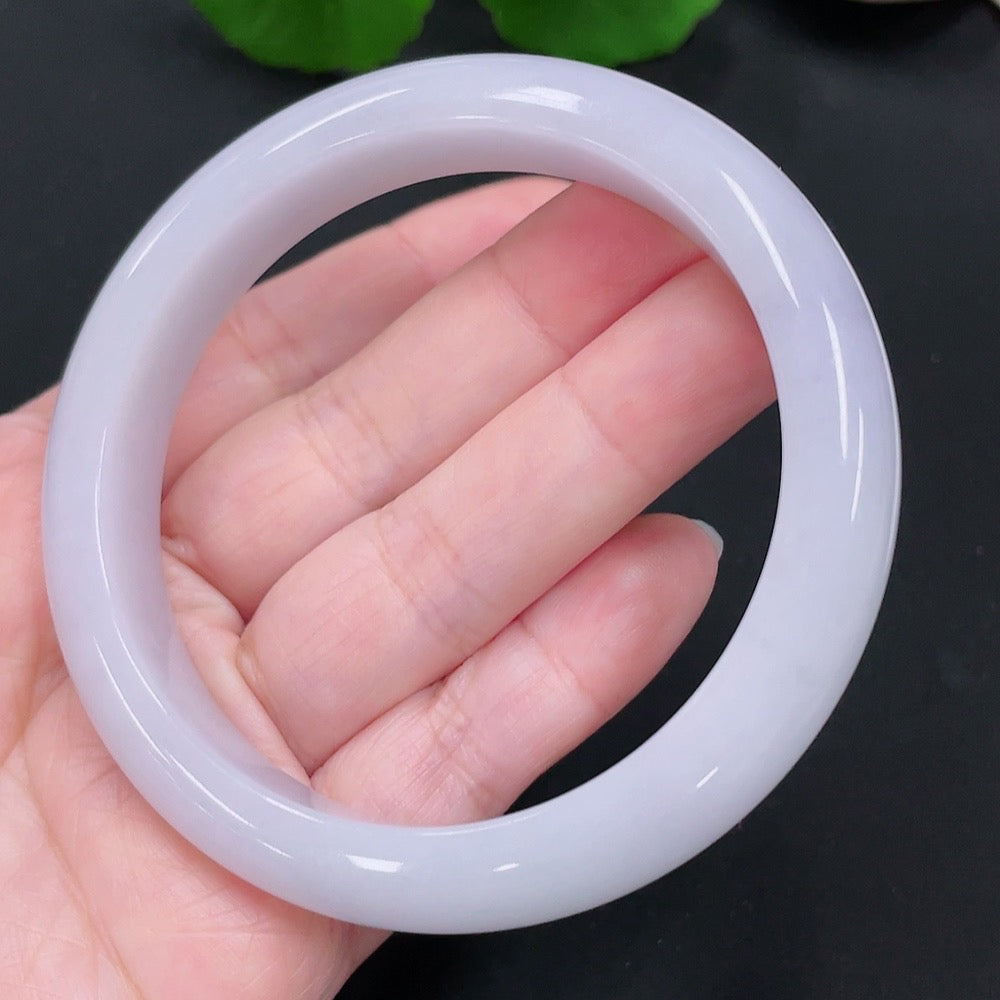 Jadeite Regular Round Bangle, Size 59, Total Weight Approx. 57.7g