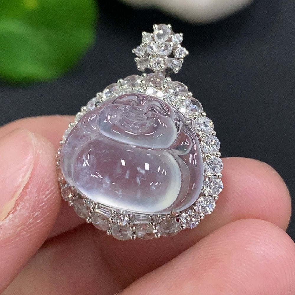 Jadeite Buddha pendant with 18K gold setting, accented with diamonds, weighing approximately 4.3 grams, from HUILIU HQ.