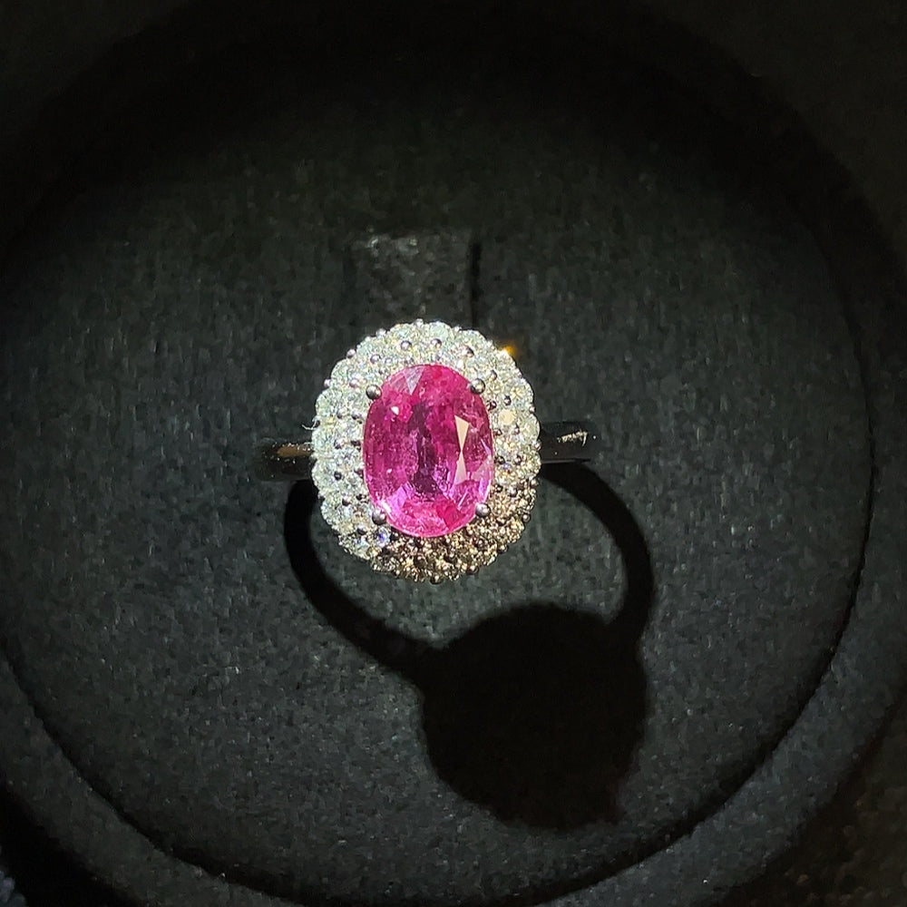 Sapphire Ring 18K Gold with Diamond Accent Total Weight Approx. 4.16g Size 15