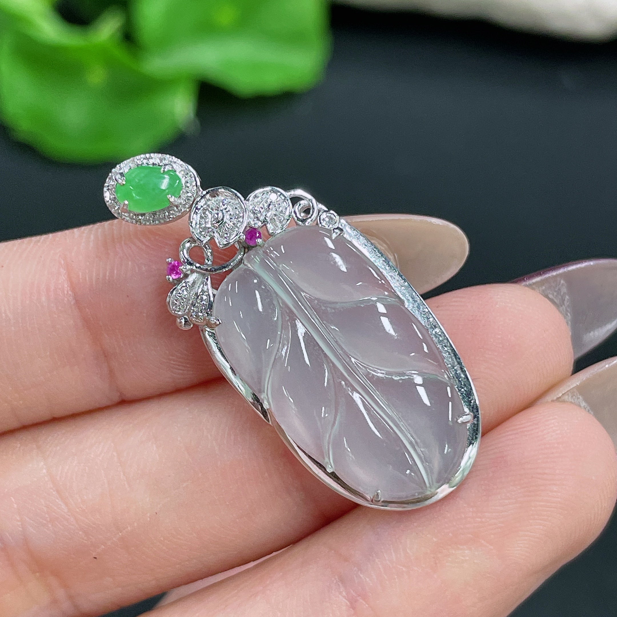 Jadeite Pendant Leaf Inlaid with Diamond Colorless . | Huiliu Certified
