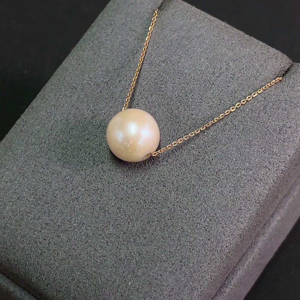 Pearl Inlaid Necklace 18K Gold