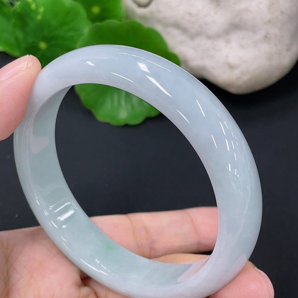 Jadeite Round Bangle