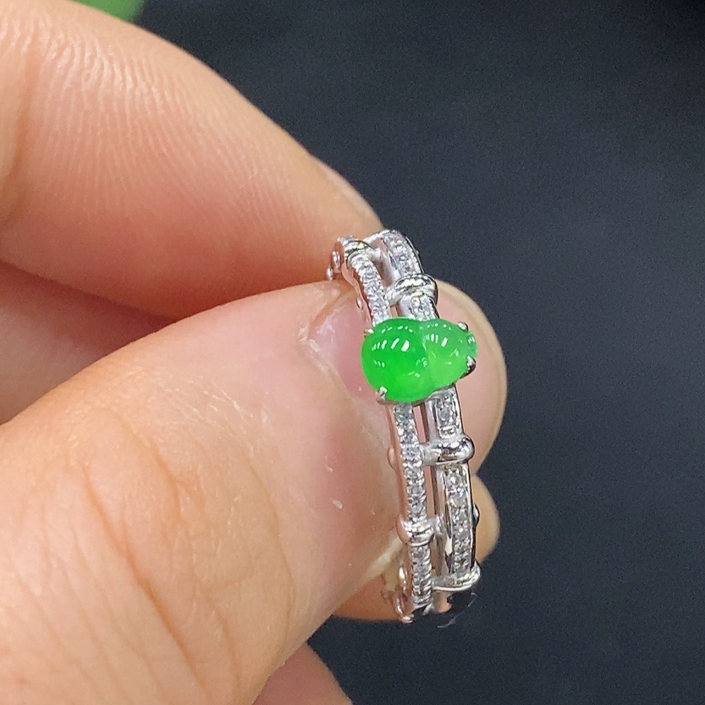Jadeite Inlaid Ring 18k Size 14 Total Weight Approx. 3g