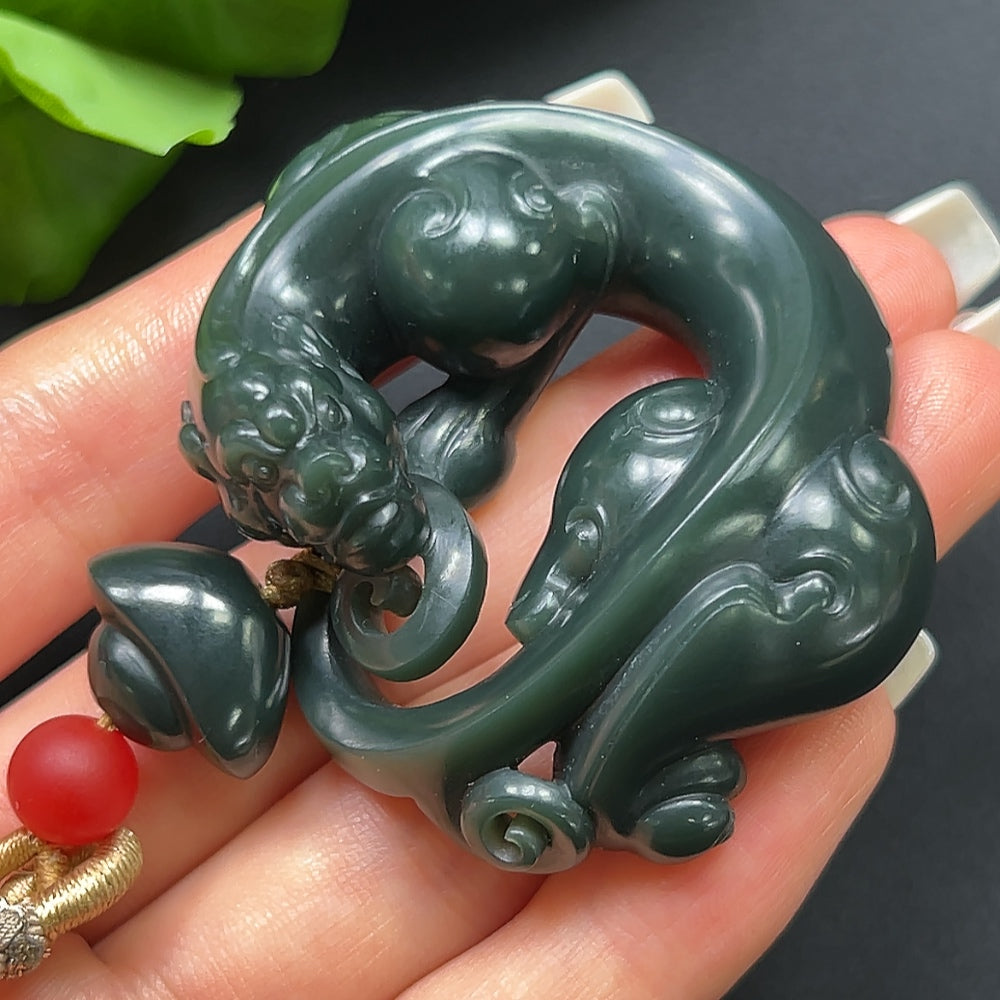 Hetian Jade Pi Xiu Pendant, Including Rope