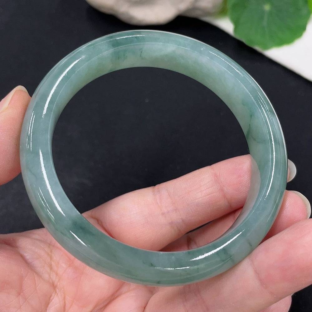 Huiliu Jadeite round bracelet featuring polished green jade stones, certified by Huiliu HQ for quality and authenticity.