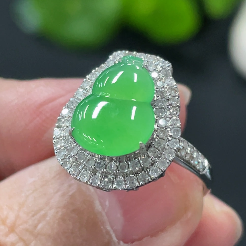 Jadeite Gourd Inlaid Pendant Ring Dual-purpose Style 18k Gold Inlaid with Diamonds Size 14 Total Weight Approximately 3.45g