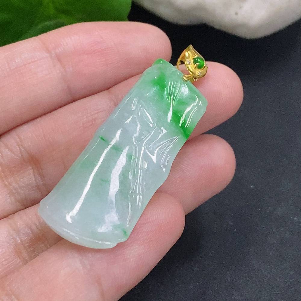 Jadeite bamboo pendant with 18K gold clasp, crafted from green jade, weighing approximately 7.1g, by HUILIU HQ.