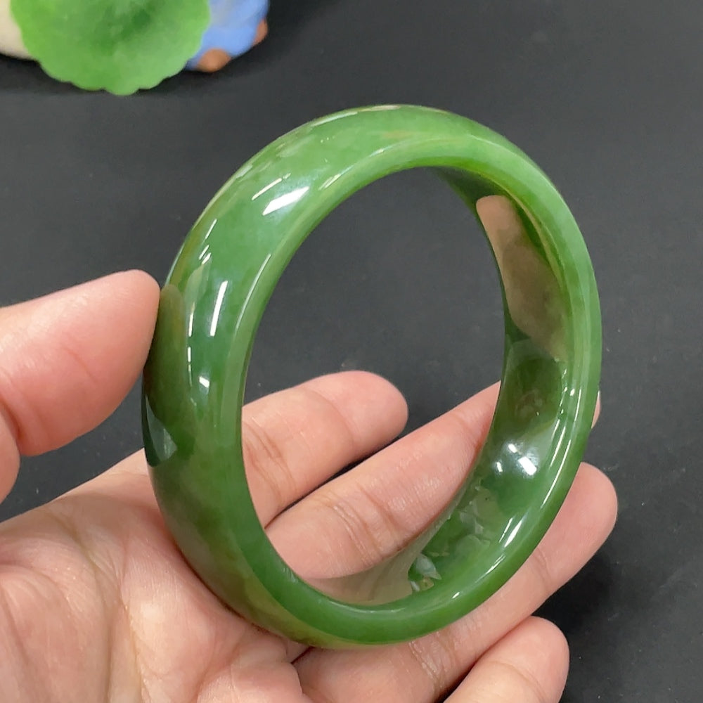 HUILIU HQ Hetian Jade Jasper round bracelet with 61.3cm length, 77.3g weight, showcasing smooth, polished jade beads.