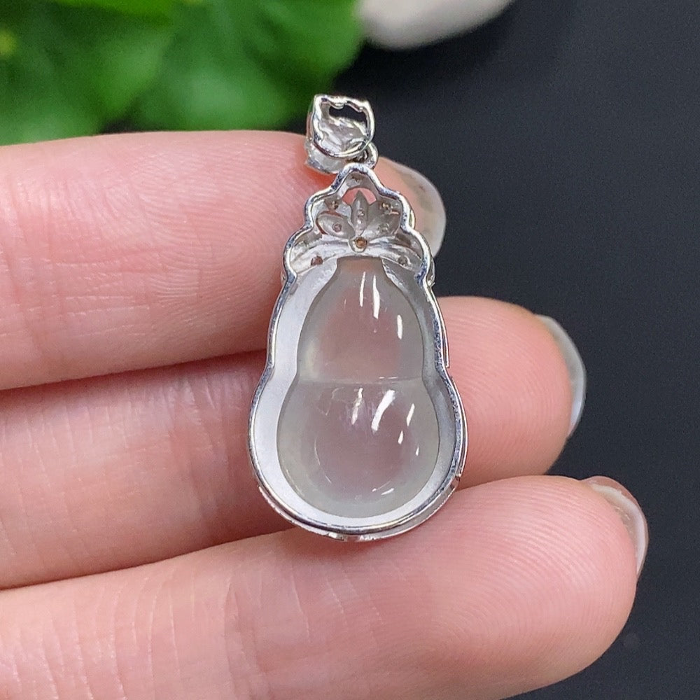 Jadeite Gourd Pendant 18k Gold Total Weight Approx. 3.1g Non-Diamond