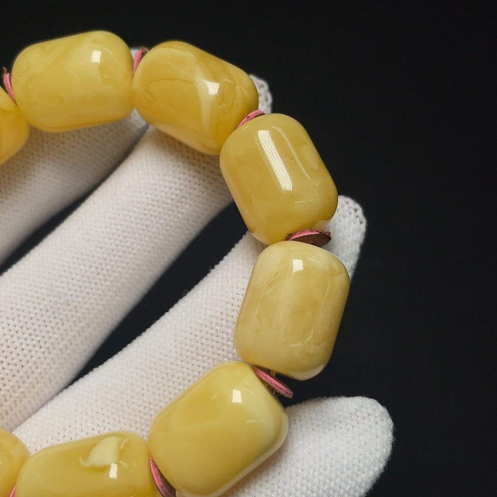 Amber Beeswax Bracelet, Total Weight Approx. 24.1g, Size About 13.5mm